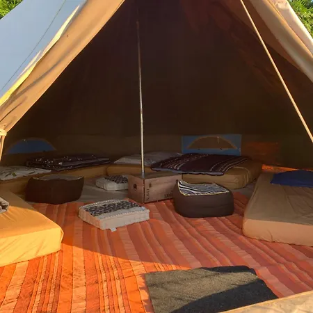 Luxury tent La Tente Tipi Au Ranch Du Bonheur Tourtouse